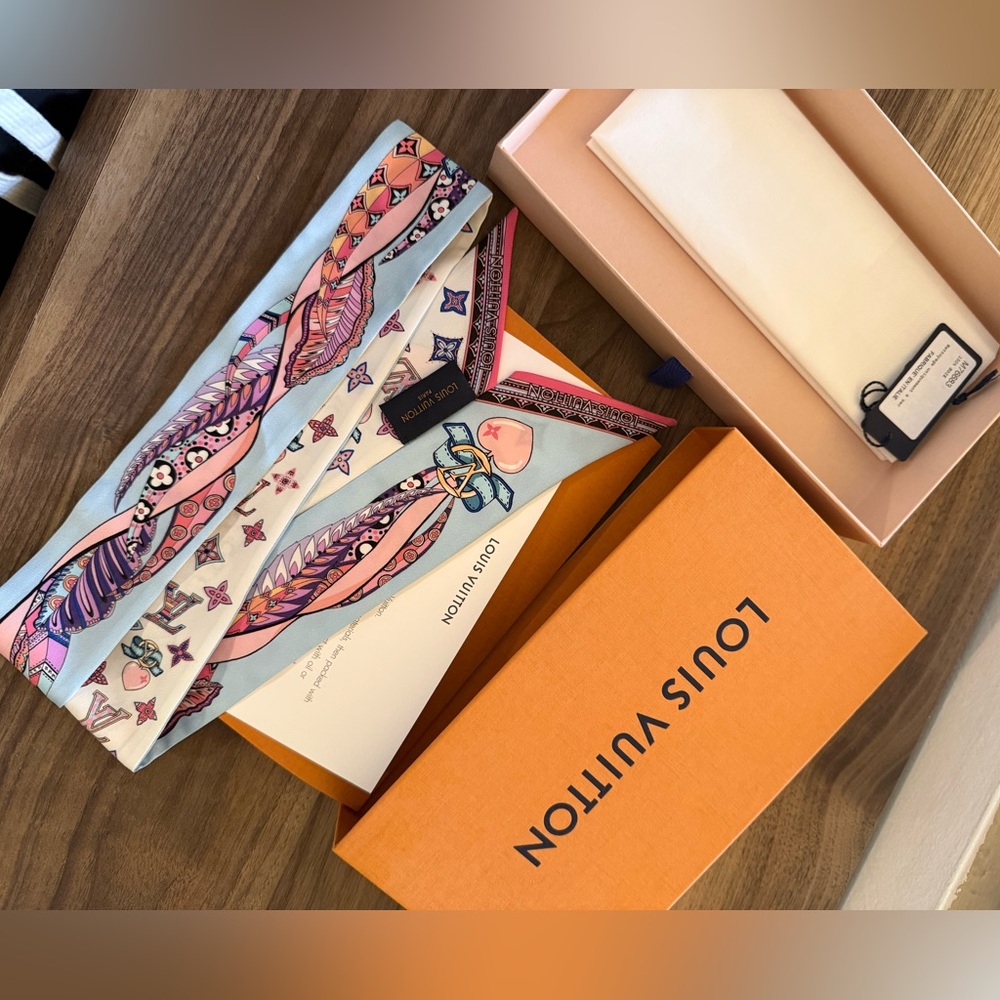Louis Vuitton Multicolor Women's Scarf